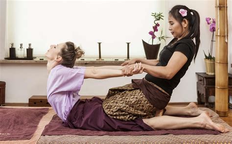 Massage sensuel complet du corps Escorte Raeren